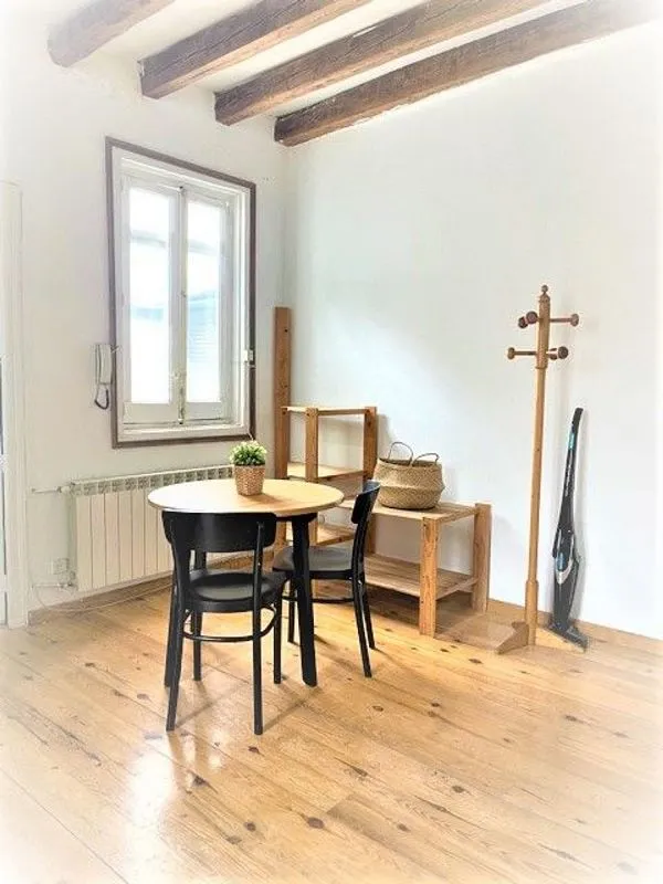 Salle à manger - Furnished Studio with Lift in Madrid Centre