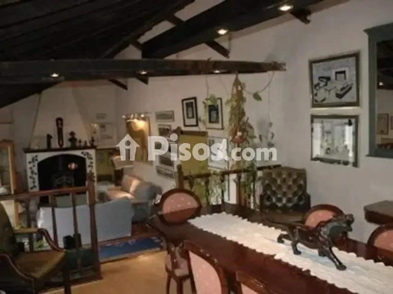 Söögituba - Rustic House with River Views in Estepona
