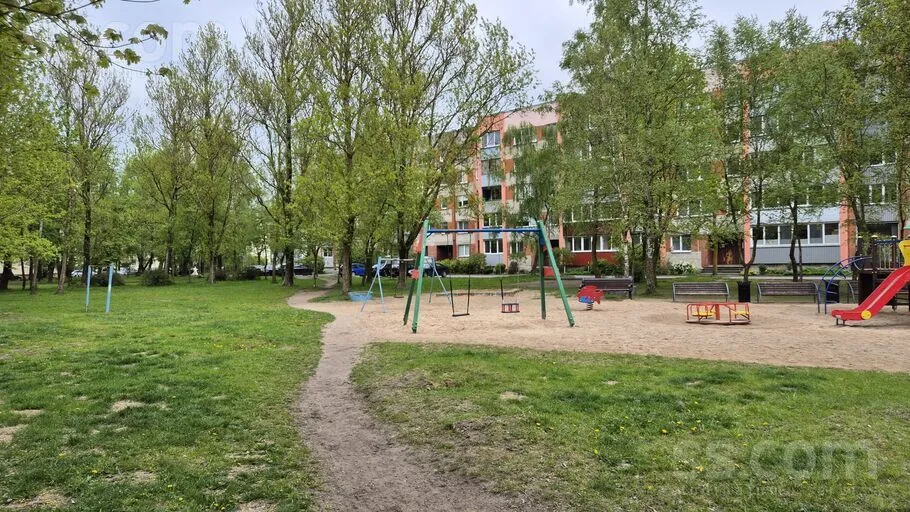 Jardin - Renovated 3-Bedroom Flat in Liepāja