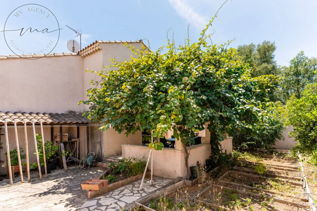 Giardino - Provençal Style House with Pool in Lignan-sur-Orb