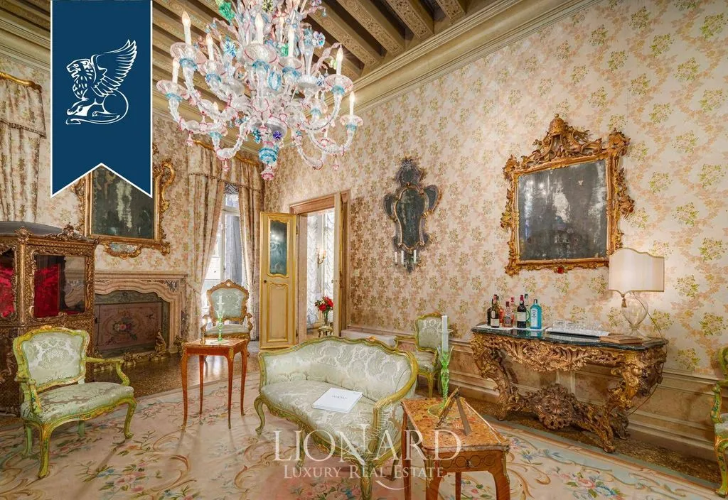 Séjour - Luxury Rococo Apartment with Private Garden in Venice