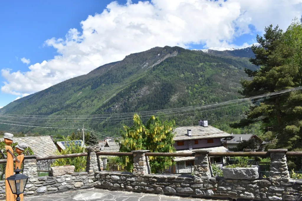 Terrass - Mansard Apartment with Mountain View in Salbertrand