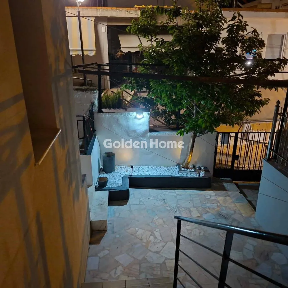 Rooms - Modernised Apartment with Garden in Lamia Centre