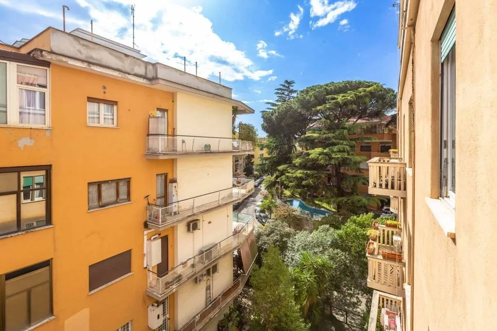 Rõdu - Luxury Flat with South Terrace in Rome