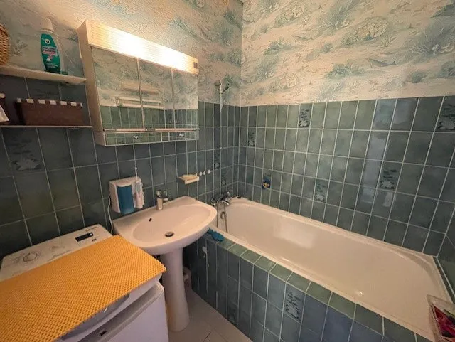 Salles de bain - Appartement avec Balcon au Centre d'Erquy