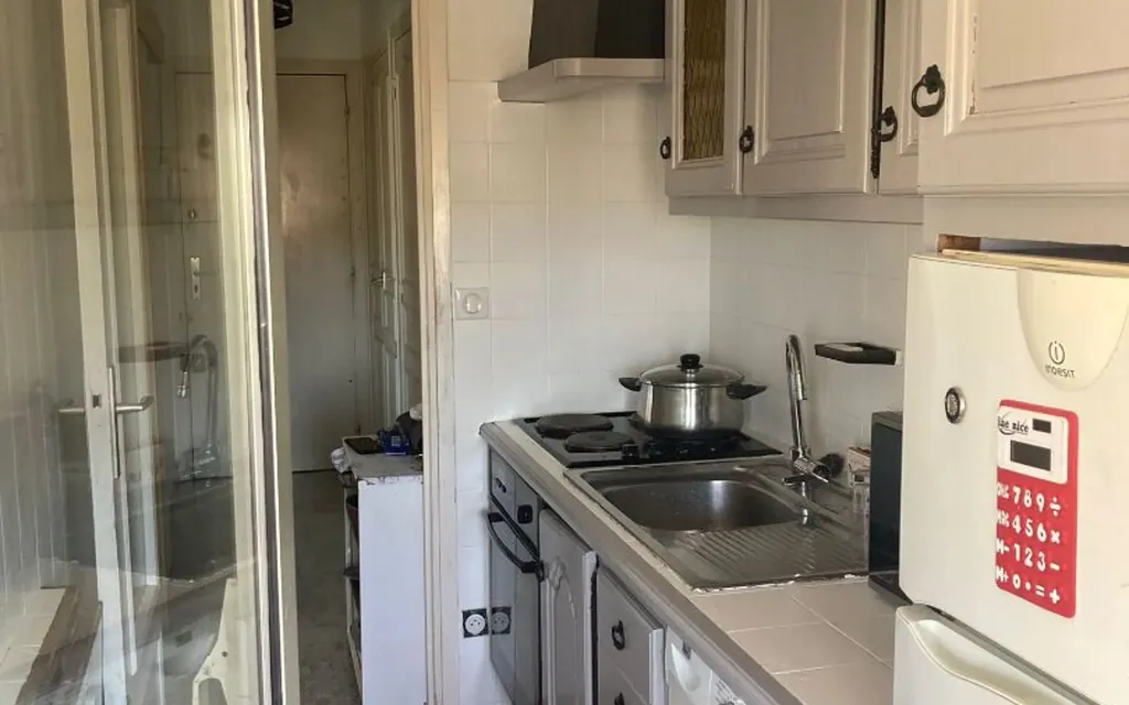 Cuisine - Studio avec Balcon et Vue à Cagnes-sur-Mer