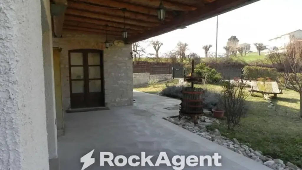 Terrass - Rustic Farmhouse with B&B in Arcevia