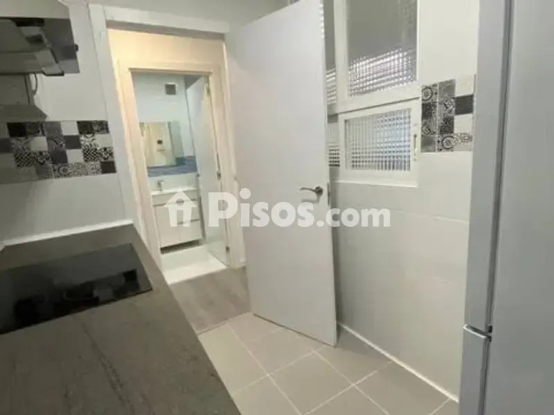 Cuisine - Reformed Flat with Metro Access in Opañel