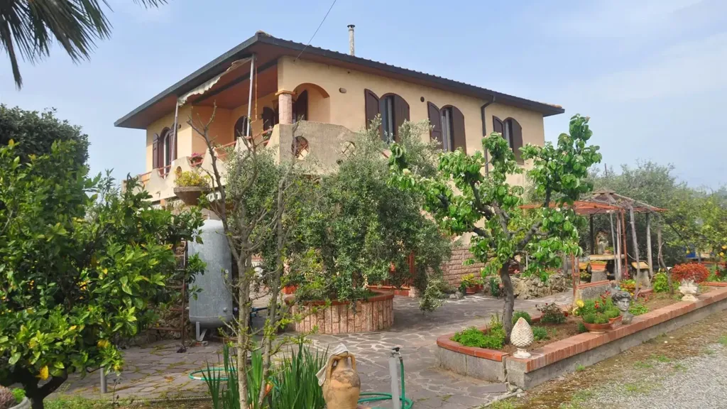 Extérieur - Bifamiliar Villa with Olive Grove in Rosignano Marittimo