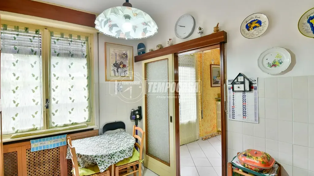 Salle à manger - Terrace Flat in Albese Con Cassano