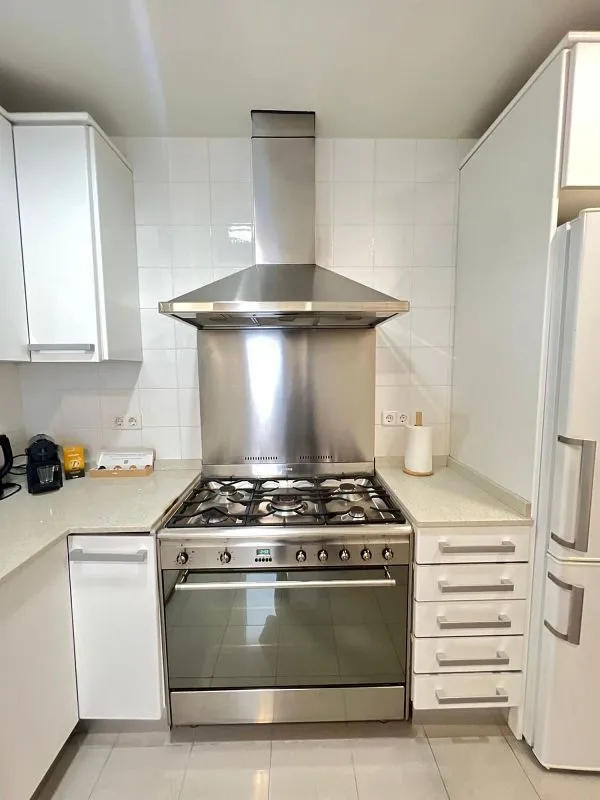 Köök - Furnished Flat with Balcony in Aribau/Diagonal, Barcelona