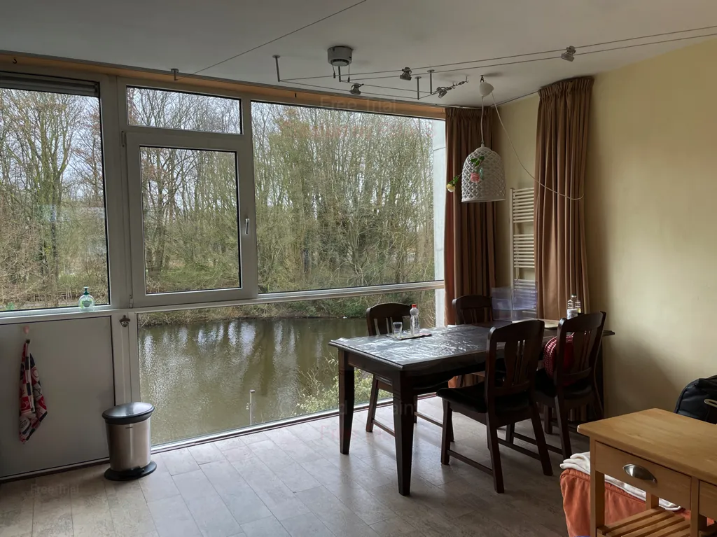 Söögituba - Shared Apartment with Water Park View in Park Area