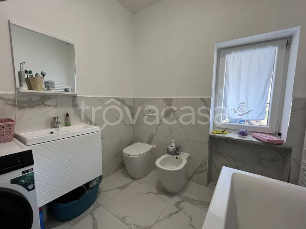 Bagni - Rustic Attico with Balcony in Chiusa di Pesio