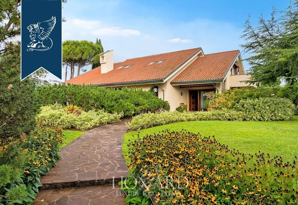 Aed - Luxury Villa with Pool in Arzignano