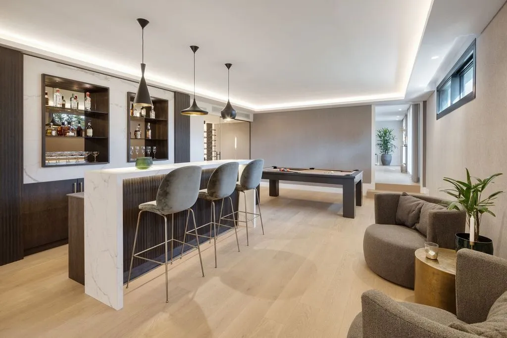 Pièces - Luxury Villa with Pool in Nueva Andalucía