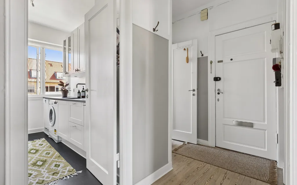 Entrée - Apartment with Original Features in Copenhagen S