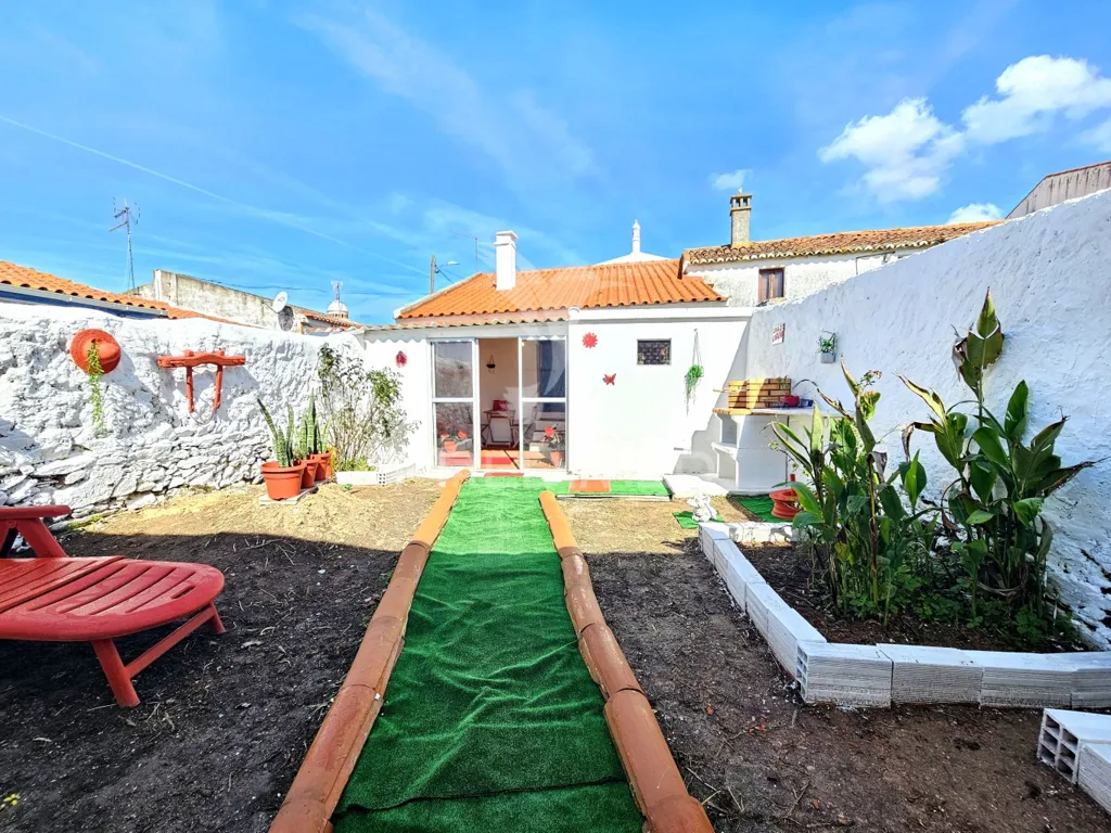 Jardin - T2 House with Alentejo Charm in Ourique