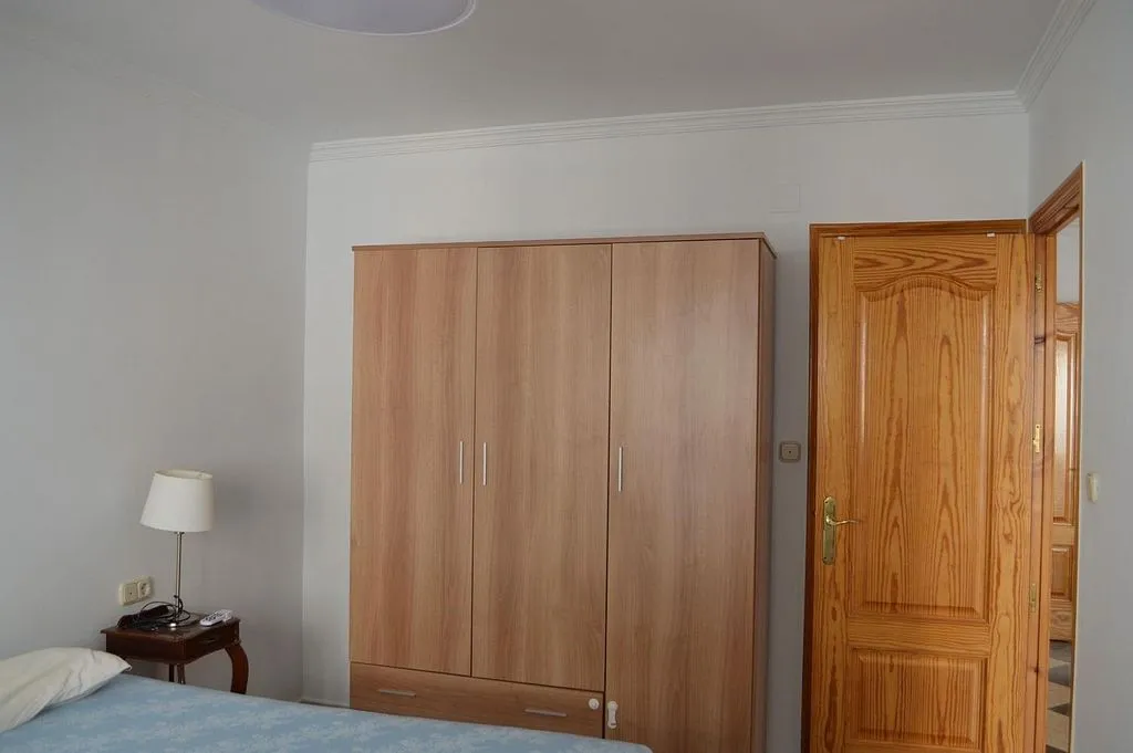Magamistoad - Amueblated Flat with Balcony in Granada