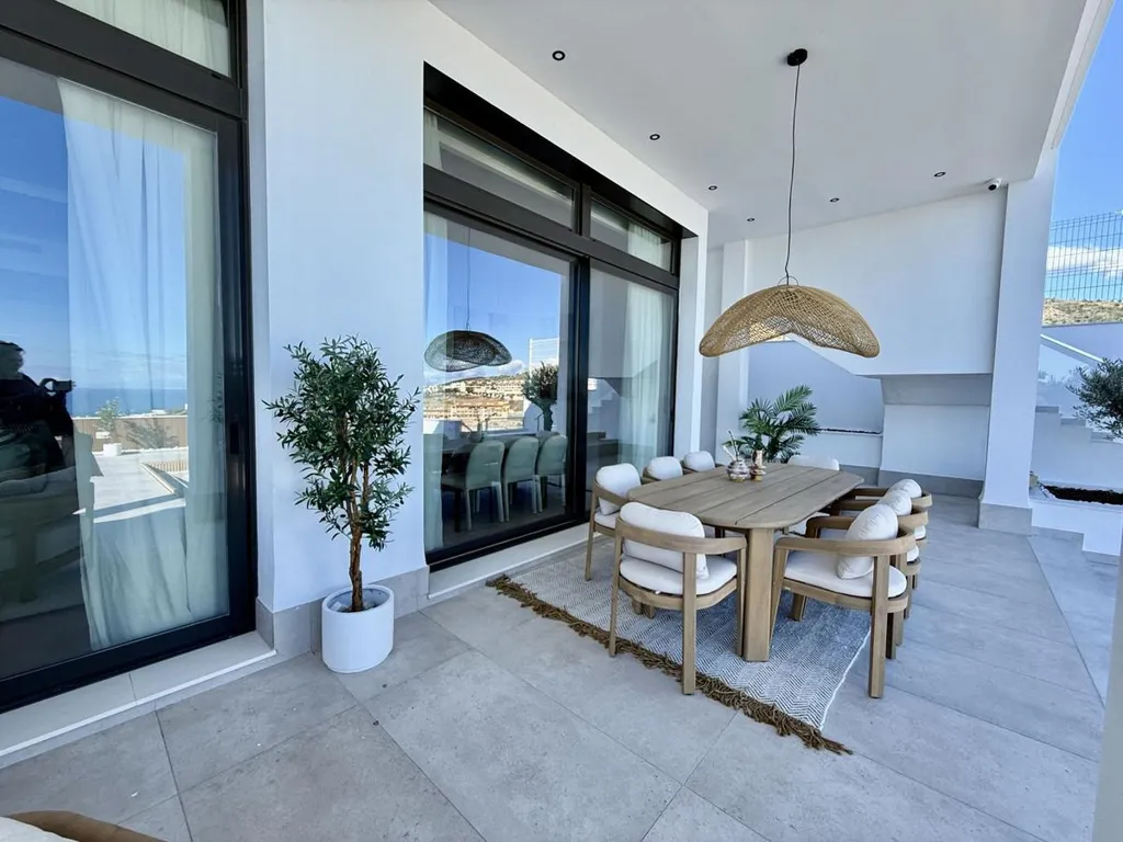 Terrace - Modern Villa with Sea Views in Benalmádena