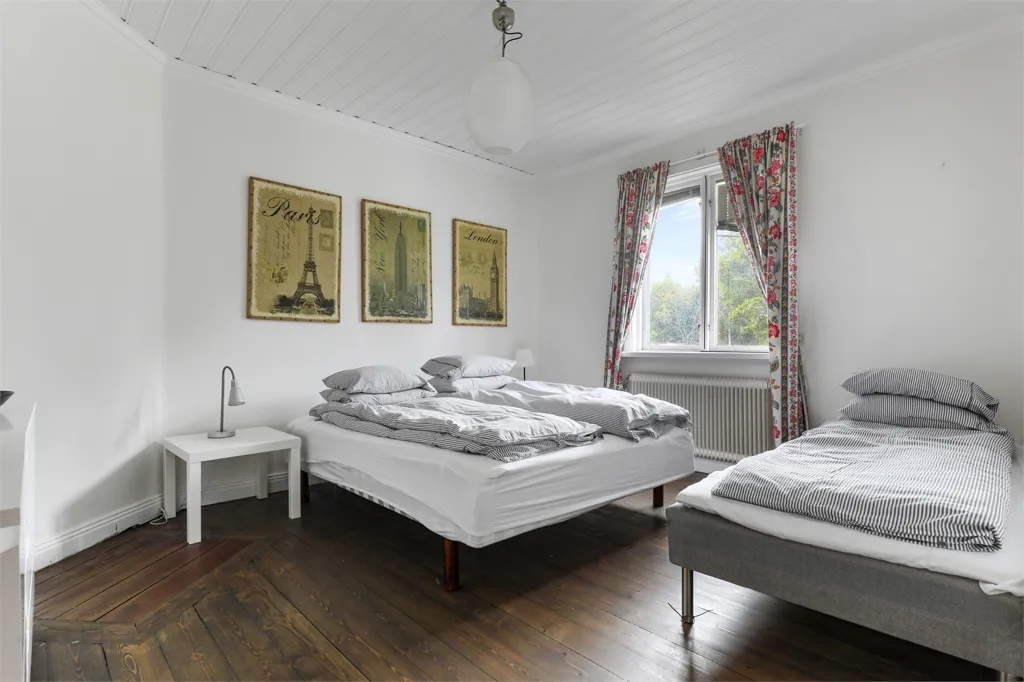Magamistoad - Villa with Waterfront View in Östhammar