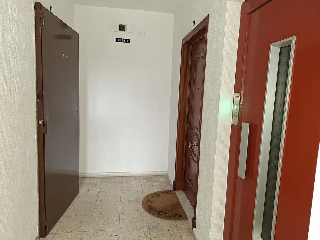 Ingresso - Flat with Terrace and Balcony in West