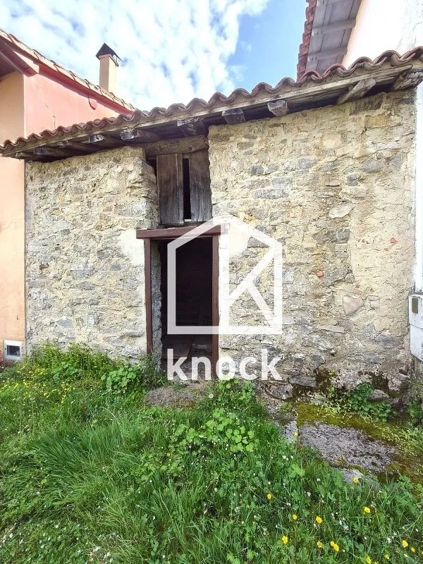 Giardino - Stone House with Sea and Mountain Views in Gobiendes