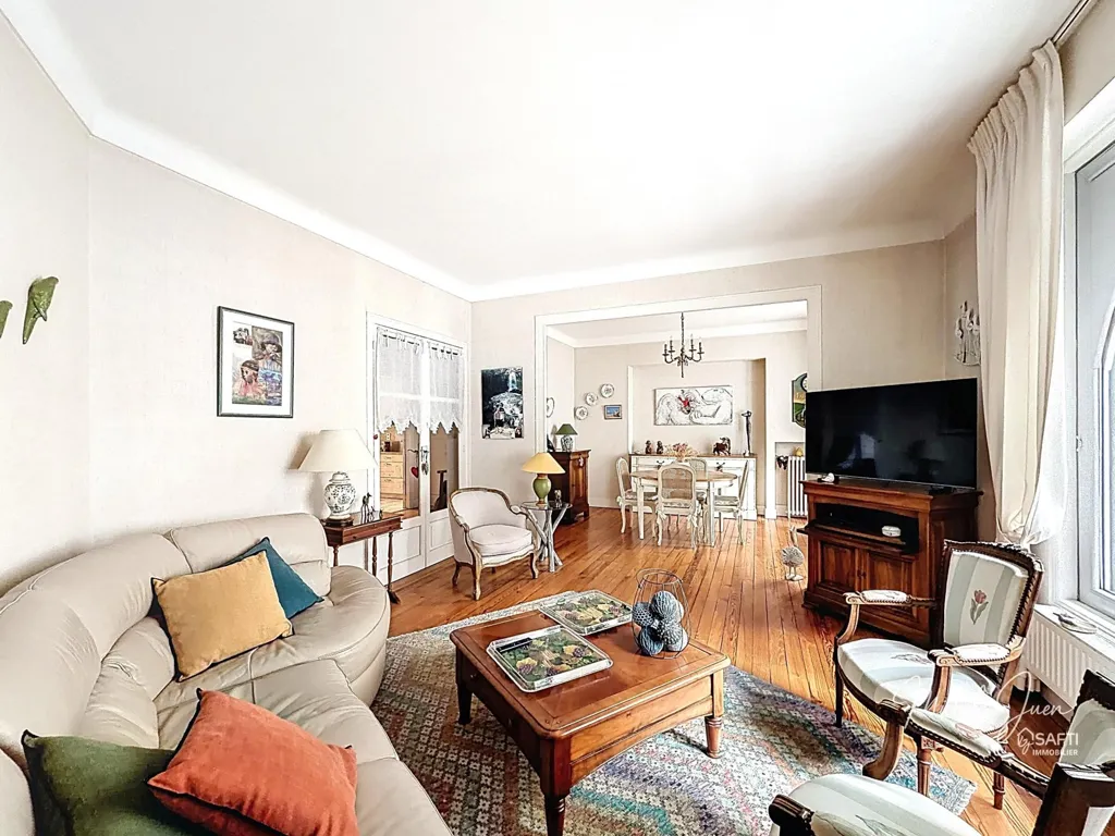 Elutuba - Art Deco Apartment with Balcony in Biarritz