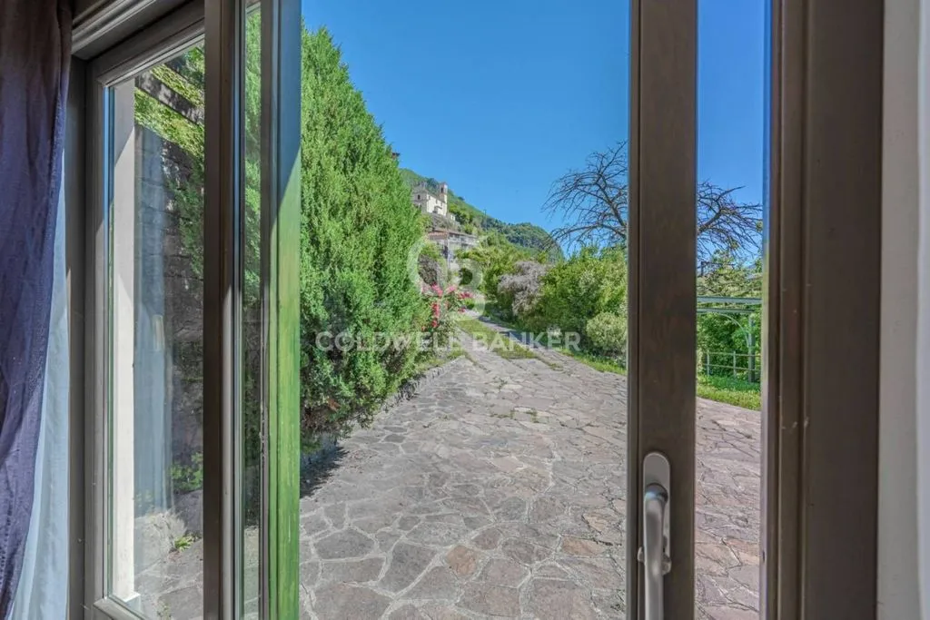 Terrasse - Panoramic Villa with Private Park in Costa Volpino