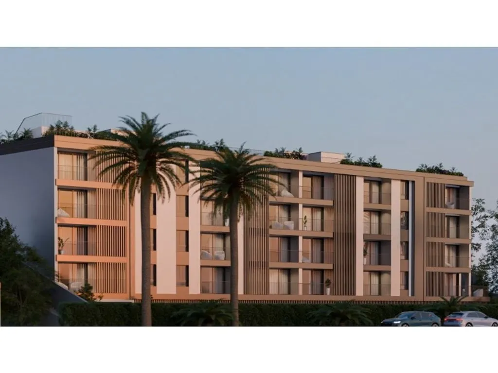 Luxury Flat with Rooftop Views in Câmara de Lobos