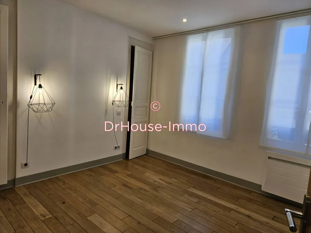 Rooms - Historic 4-Piece Apartment in Troyes Centre