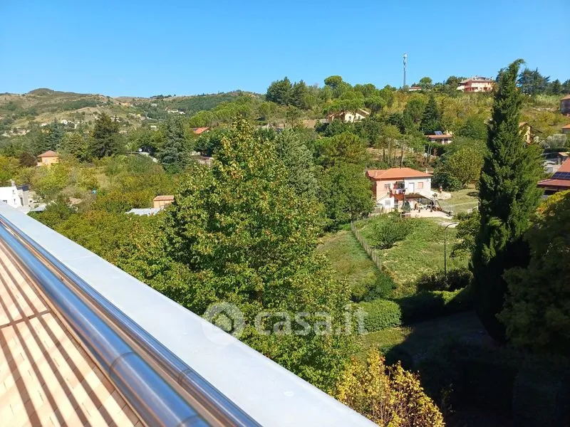Balcone - Appartamento con terrazzo e vista a Potenza