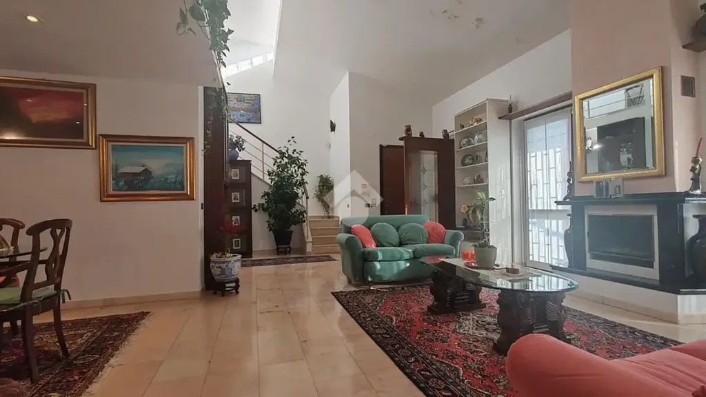 Elutuba - Signorile Villa with Garden in Opera