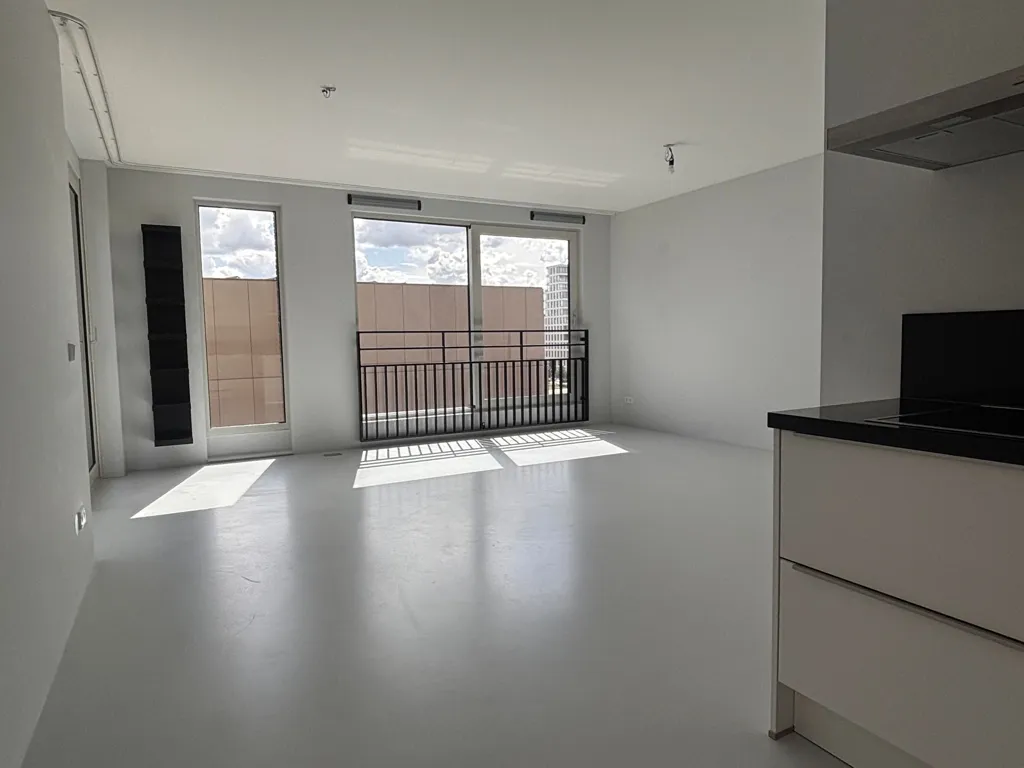 Toad - Modern Apartment with Balcony in Amsterdam