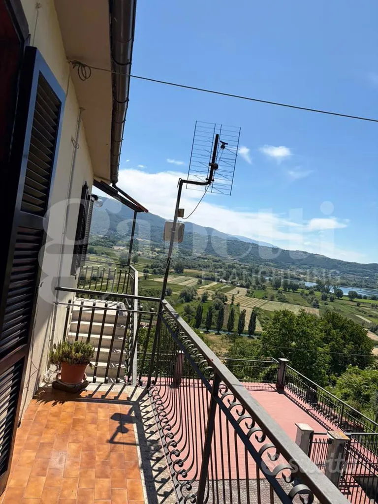 Rõdu - Four-Room Apartment with Balcony in Rivodutri
