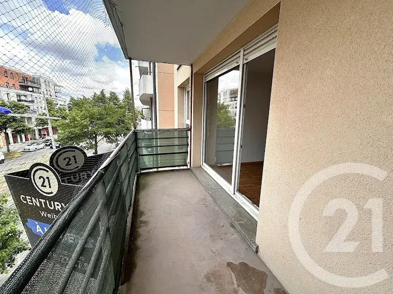 Rõdu - 3-Bedroom Apartment with Balcony in Strasbourg