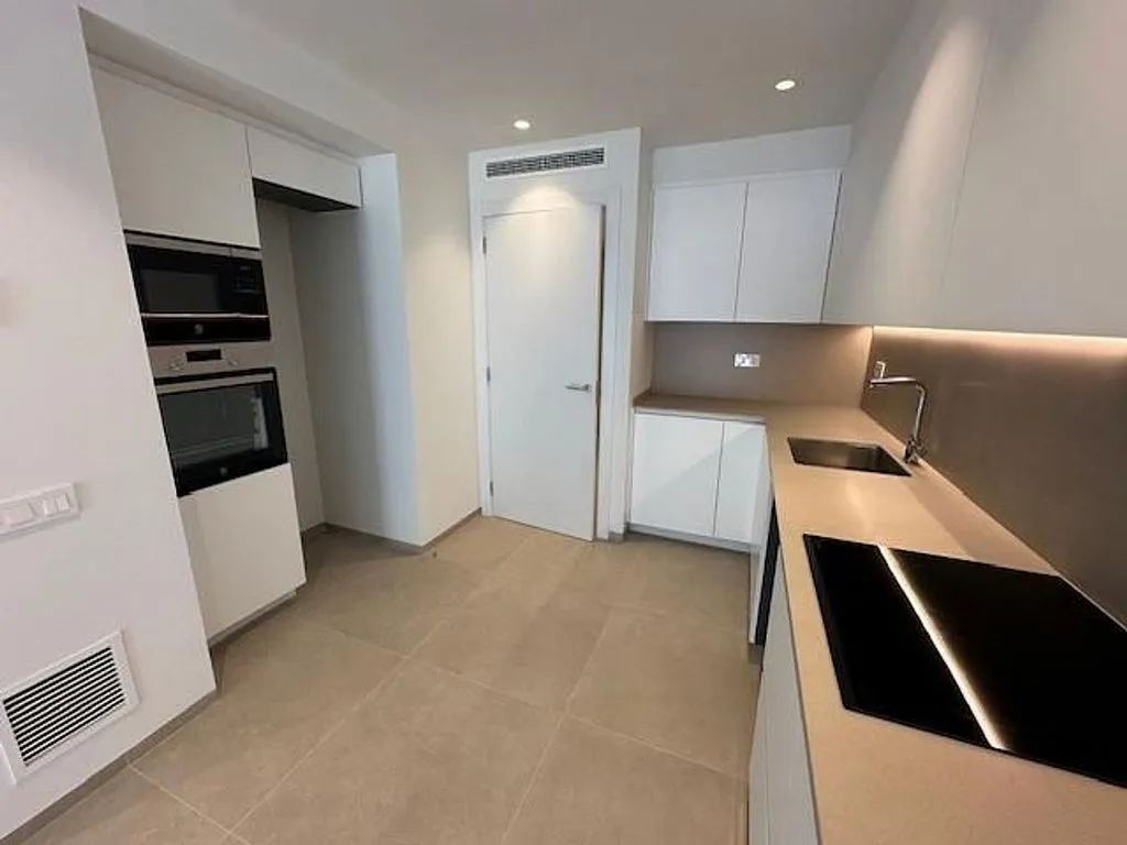 Cuisine - New Flat with Balconies in Badalona Centre