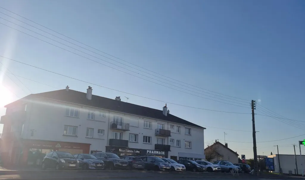 Extérieur - Appartement 2 Pièces avec Parking à Chambray-lès-Tours