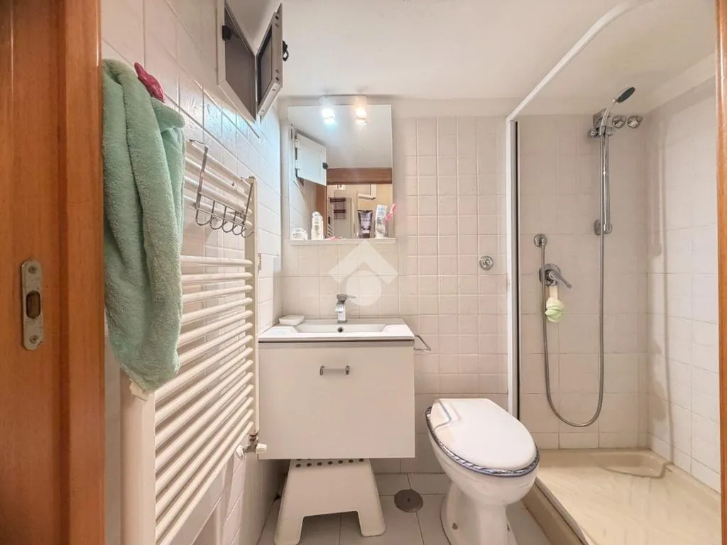 Vannitoad - 2-Bedroom Flat in Central Bari