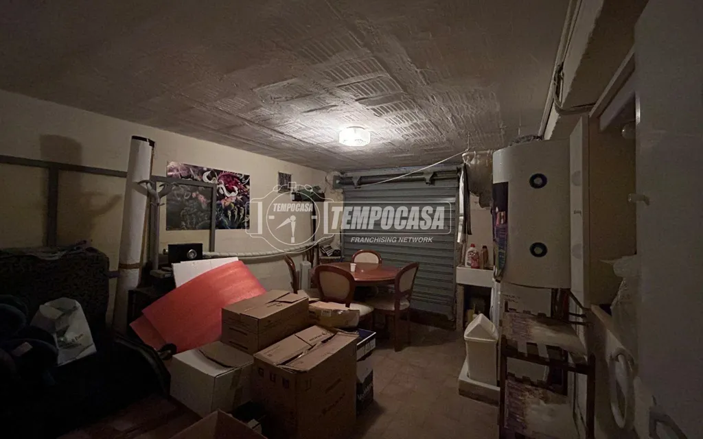 Garage - Piano Terra Apartment with Box in Loreto