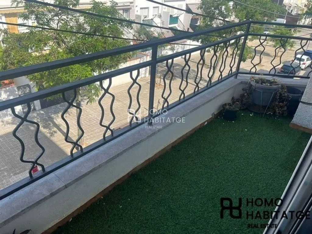 Rõdu - Modern Flat with Balcony in Egara, Terrassa
