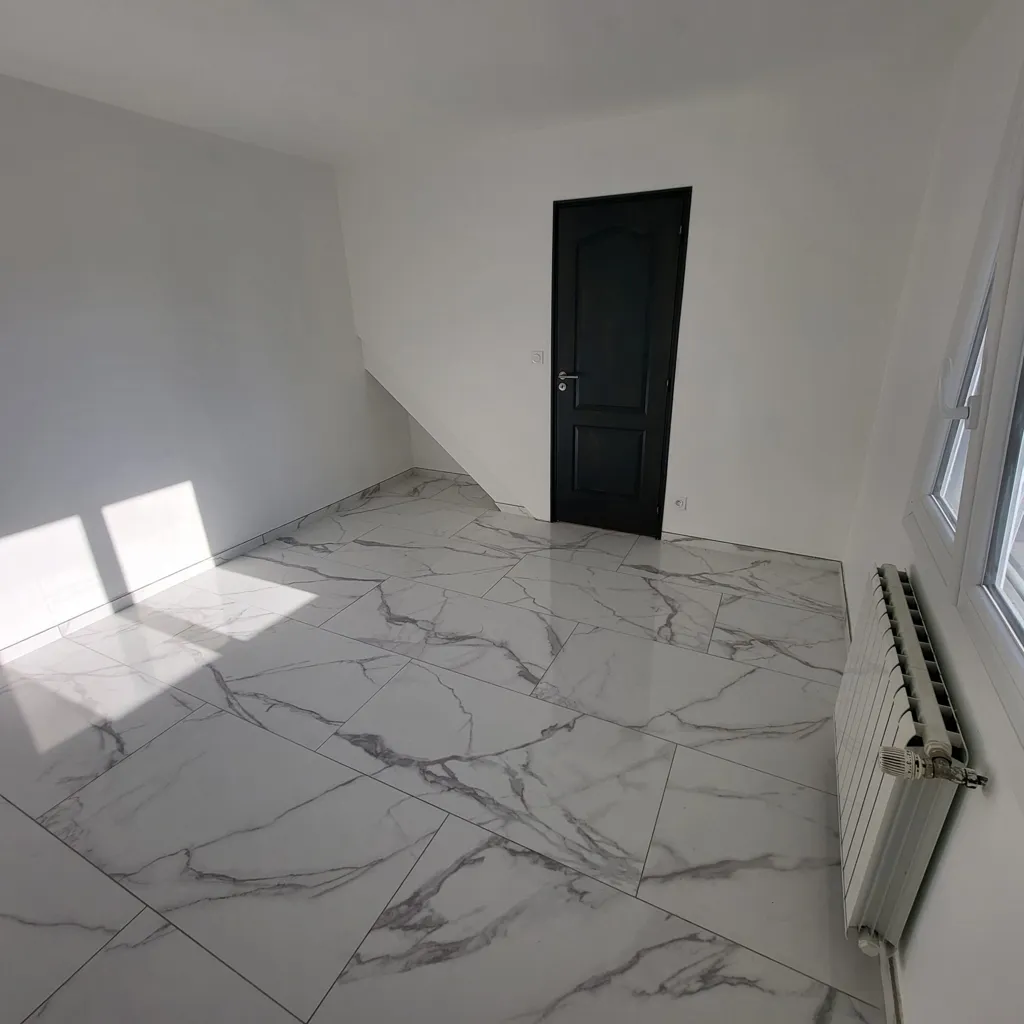Toad - Renovated House with Garden in Saint-Marcel