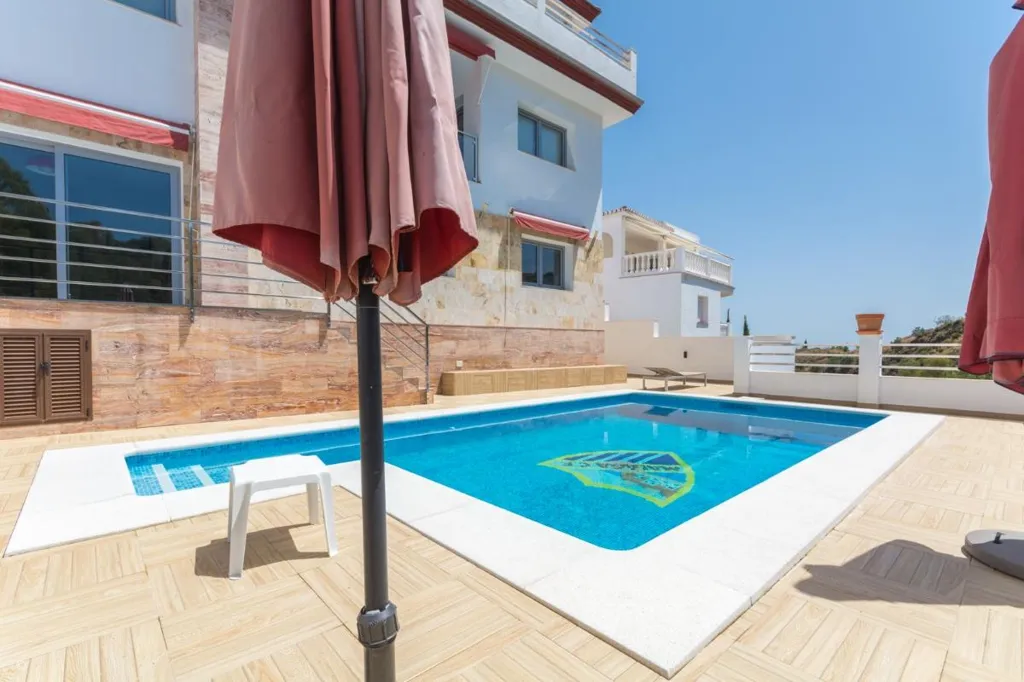 Piscine - Detached Villa with Orchard in Mijas Costa