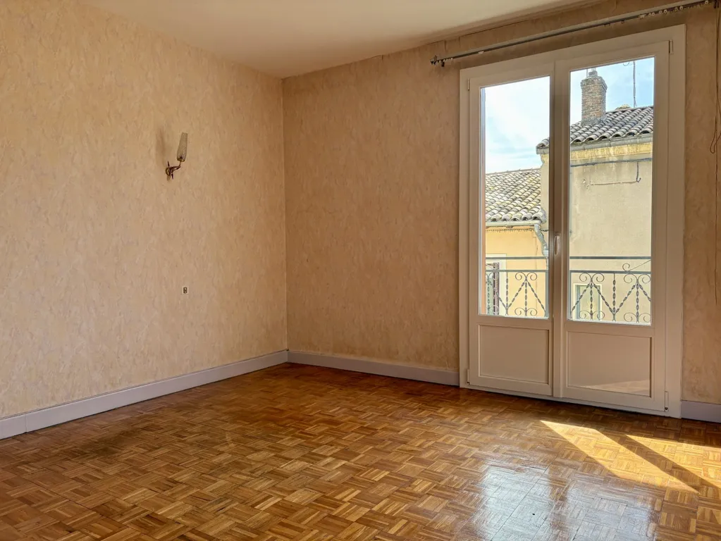 Pièces - Maison de Ville avec Balcon à Tournus