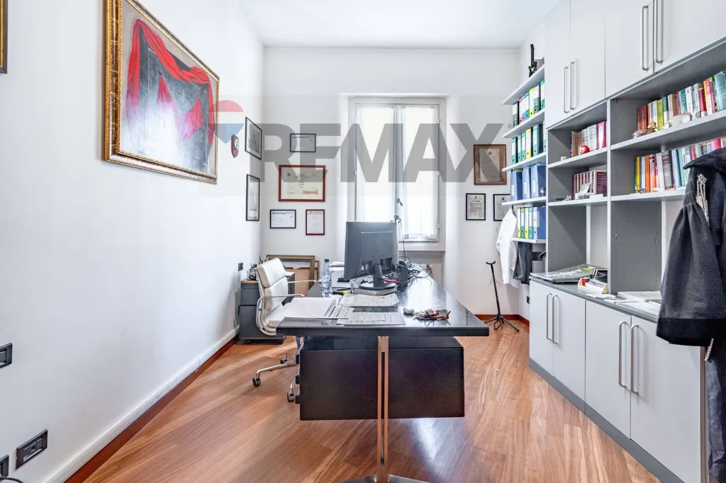 Kabinet - Liberty Style Apartment with Historic Elevator in Milan