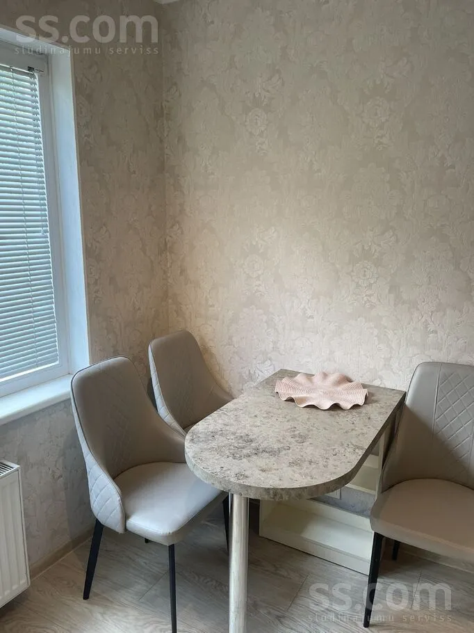 Dining Room - 3-Bedroom Flat with Balcony in Riga