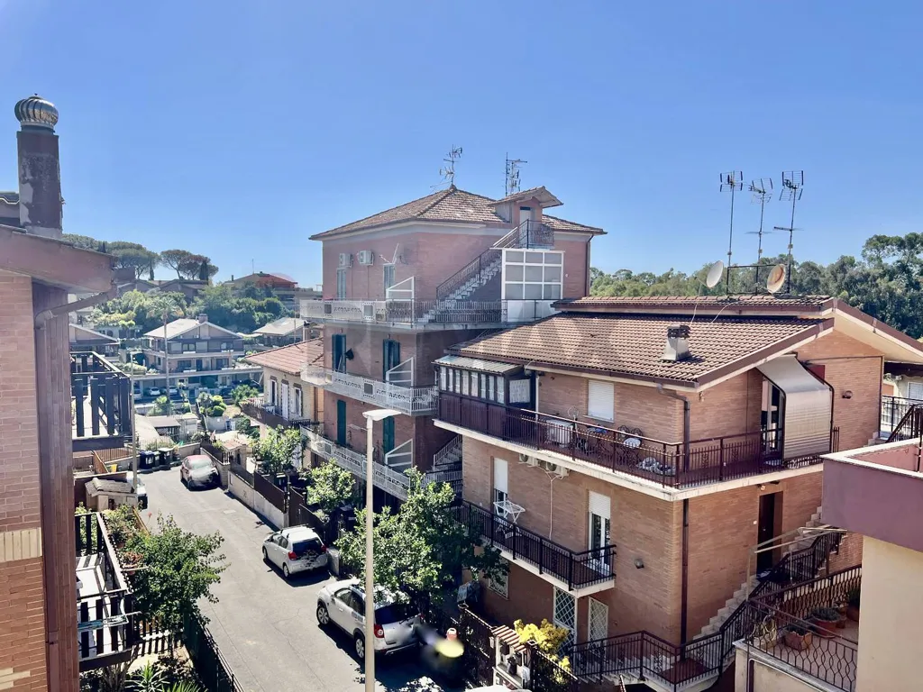 Rõdu - Penthouse with Panoramic Terrace in Casalotti
