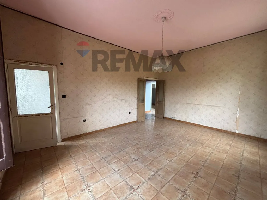 Elutuba - Semi-detached House with Garden in Mirabella Eclano