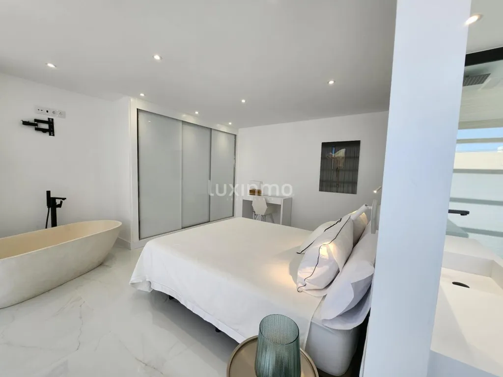 Chambres - Penthouse Flat with Sea Views in Ibiza