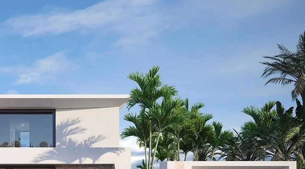 Villa with Pool in Estepona Centro