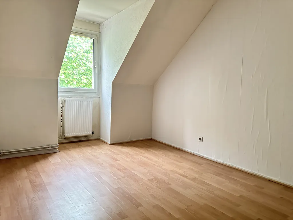 Pièces - Duplex de 3 Chambres en Centre-Ville à Saint-Leu-d'Esserent